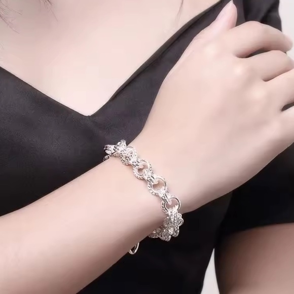 🌟 Silver Bracelet - Picture 2 of 5